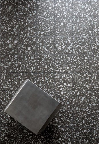 Quintessenza Confetti Nero vloer- en wandtegel Grigio 18,6 x 18,6 cm